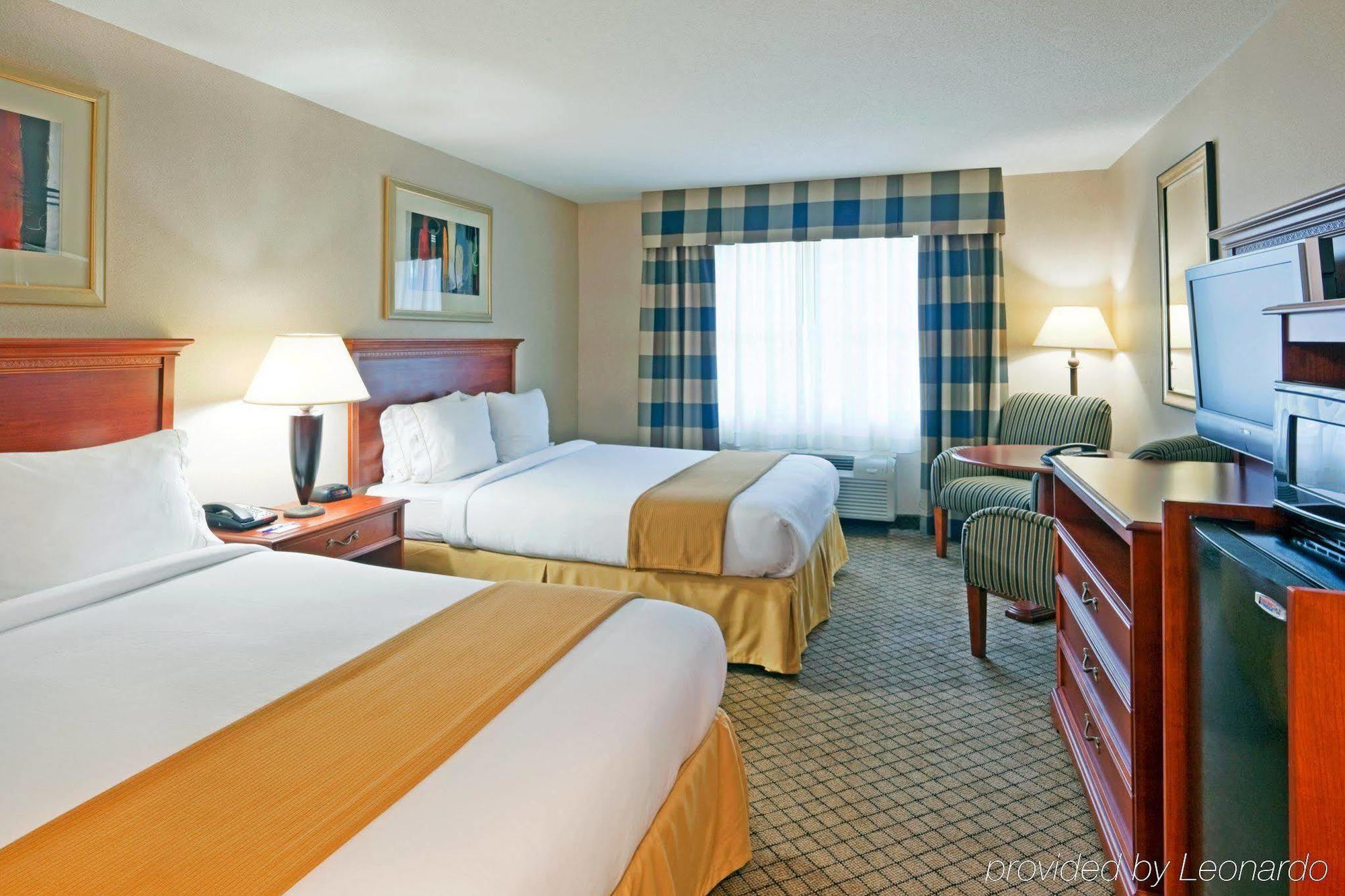 Holiday Inn Express Hotel & Suites Hampton South-Seabrook, An Ihg Hotel Værelse billede